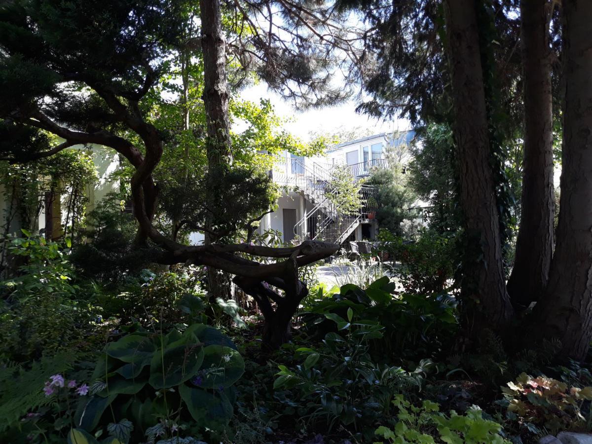 Villa Jaskolka Miedzyzdroje Exterior photo
